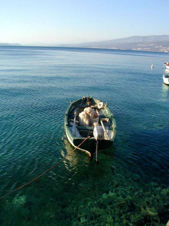 Hotel Adriatic Omišalj Exteriör bild