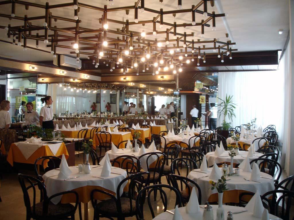 Hotel Adriatic Omišalj Rum bild